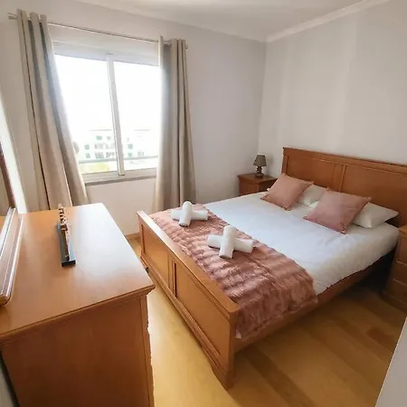 Apartman Local - Nilia Caniço