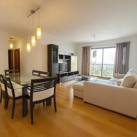 Local - Nilia Apartman *