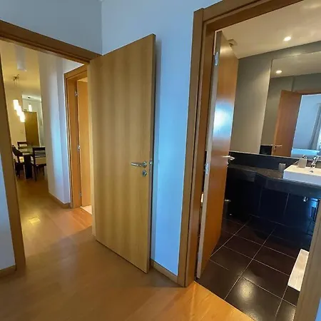 Local - Nilia * Caniço